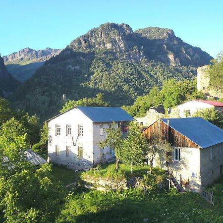 Ciuri'S Guesthouse Zhabeshi エクステリア 写真