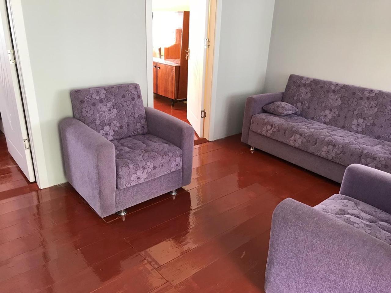 Ciuri'S Guesthouse Zhabeshi エクステリア 写真
