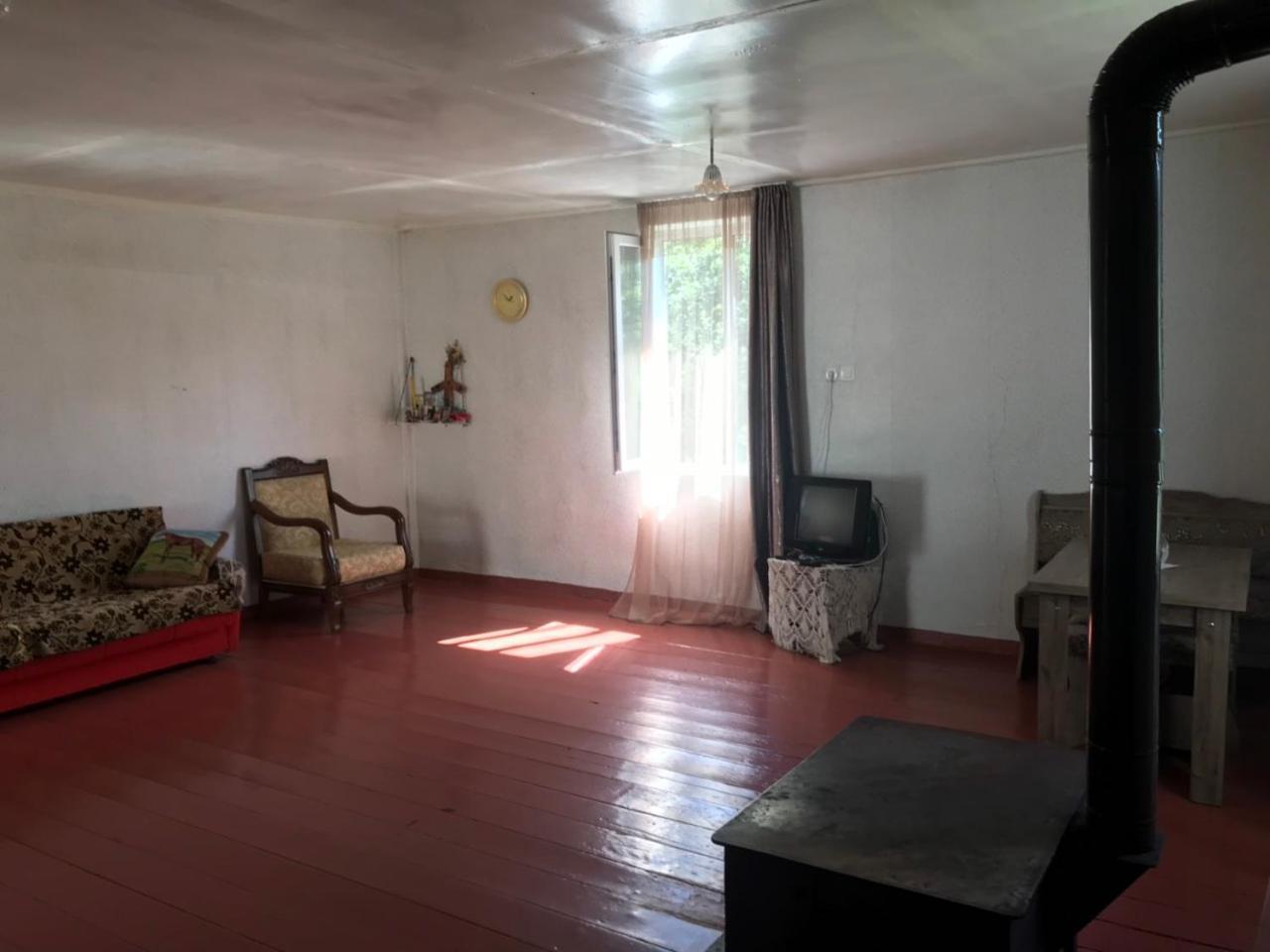 Ciuri'S Guesthouse Zhabeshi エクステリア 写真