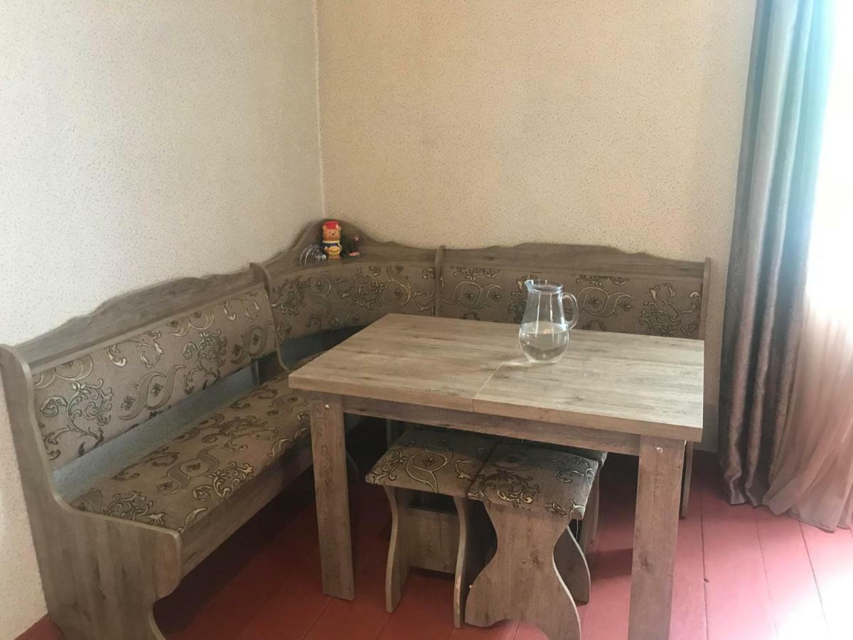 Ciuri'S Guesthouse Zhabeshi エクステリア 写真