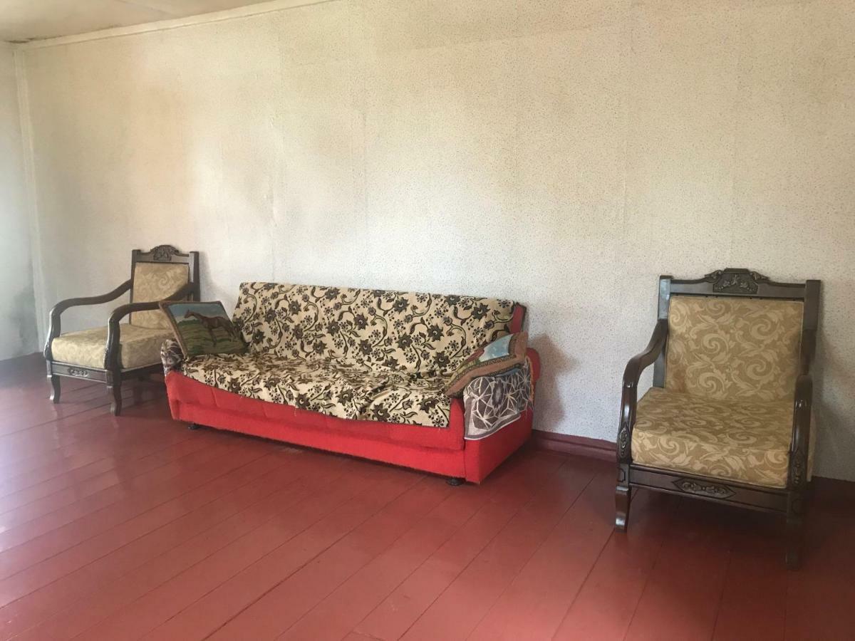 Ciuri'S Guesthouse Zhabeshi エクステリア 写真